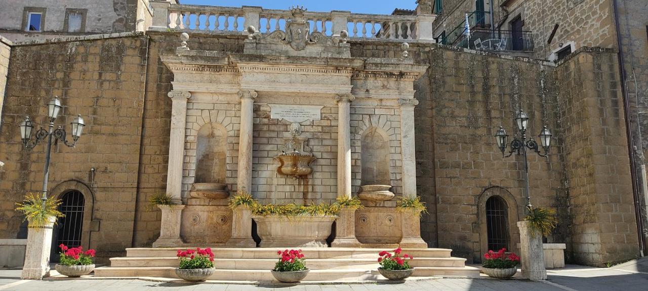 La Chascona Di Farnese Casa Di Tufo Nel Borgo Apartment ภายนอก รูปภาพ