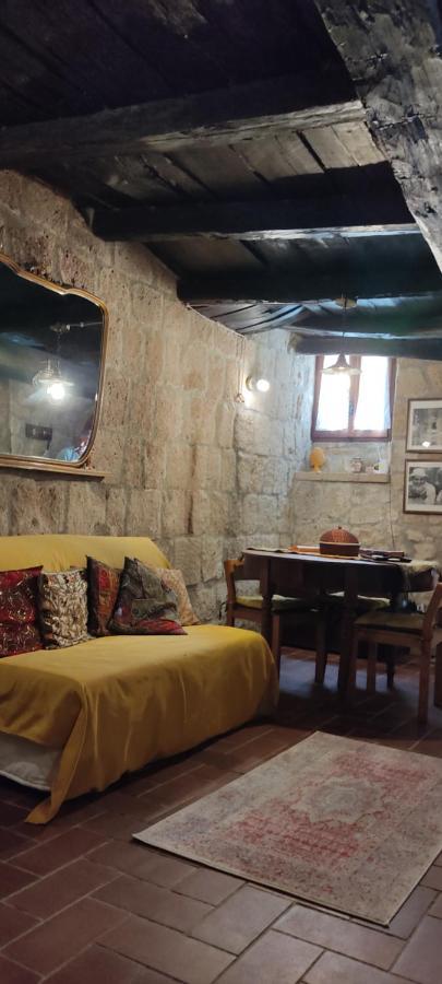 La Chascona Di Farnese Casa Di Tufo Nel Borgo Apartment ภายนอก รูปภาพ