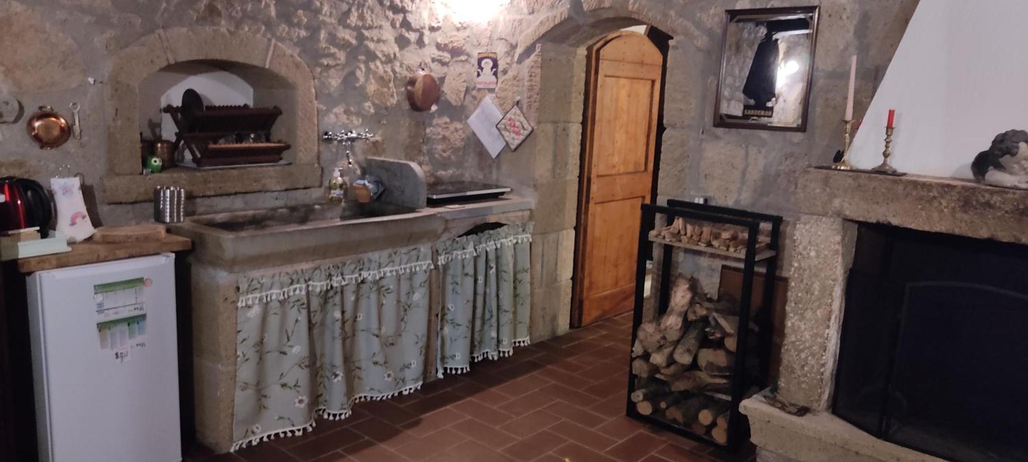 La Chascona Di Farnese Casa Di Tufo Nel Borgo Apartment ภายนอก รูปภาพ